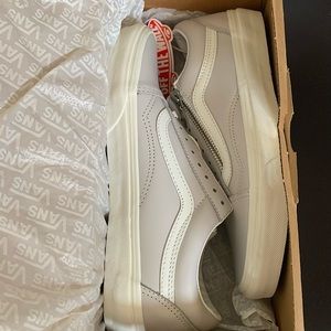 Vans - Old School Zipper - white / grey